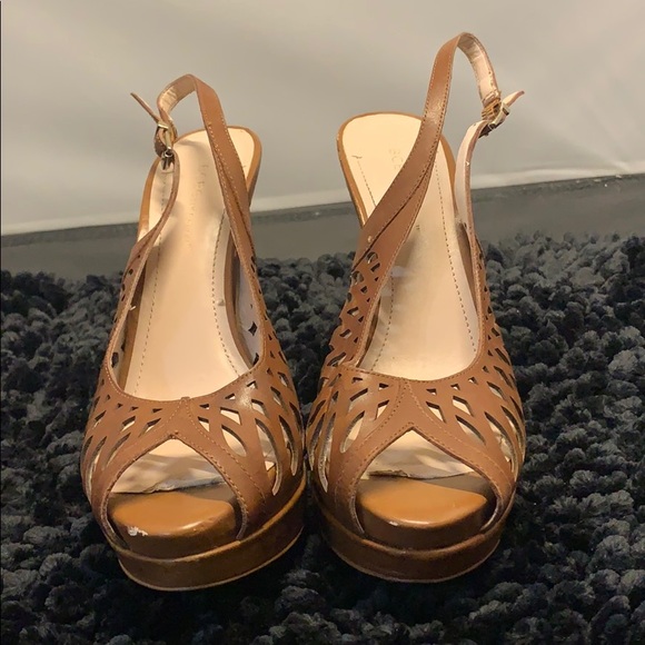 Heels - Picture 2 of 3